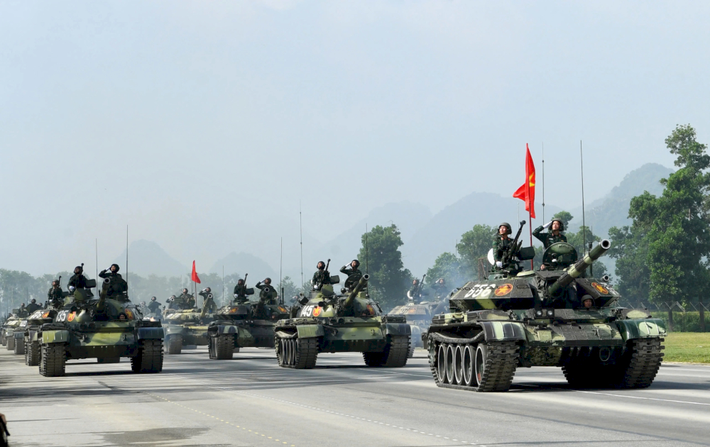 Khối xe pháo quân sự và xe đặc chủng công an